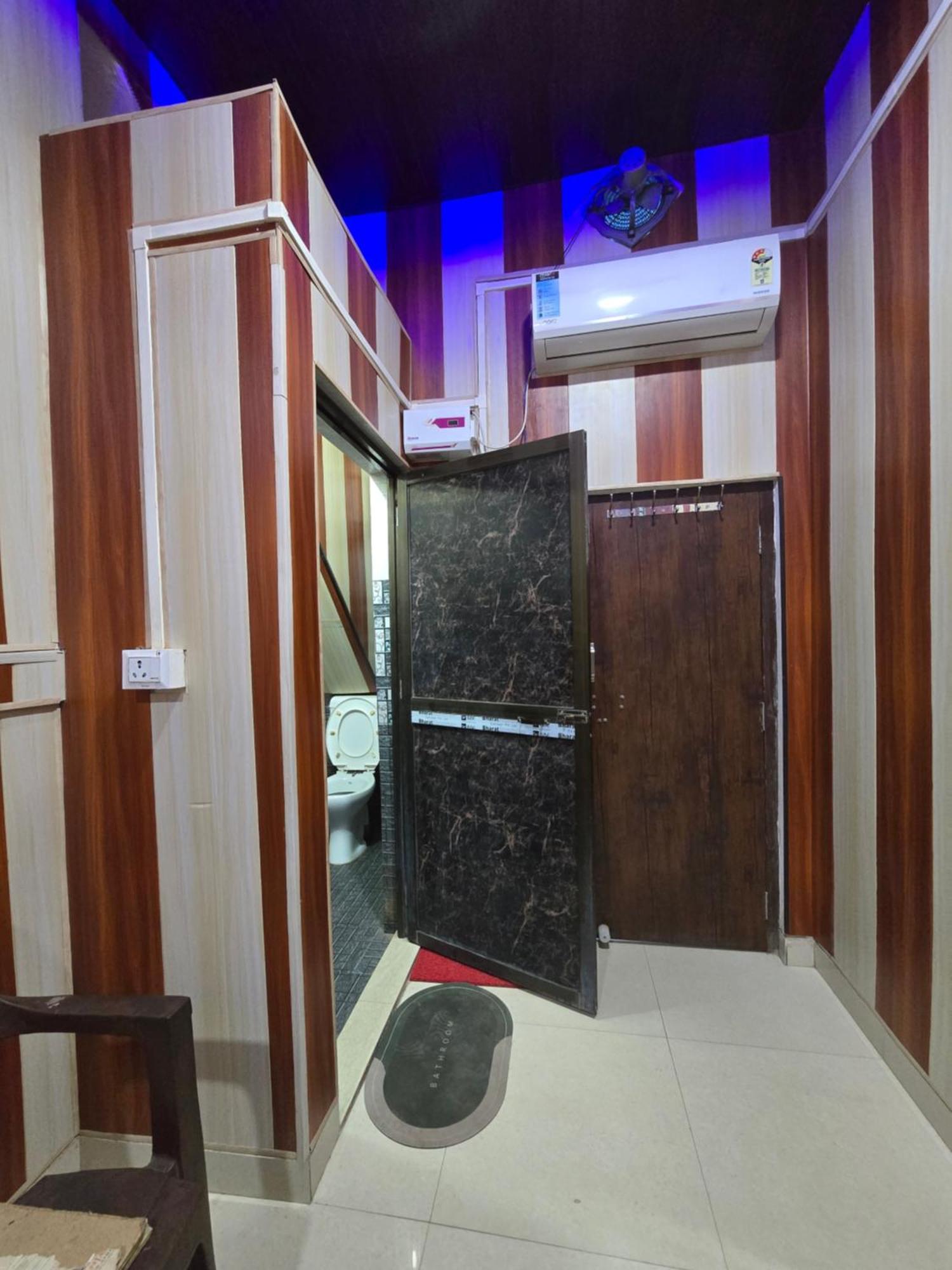 Ramlala Paying Guest House Stay Just 100M From Saryu Ghat, Ayodhya 외부 사진
